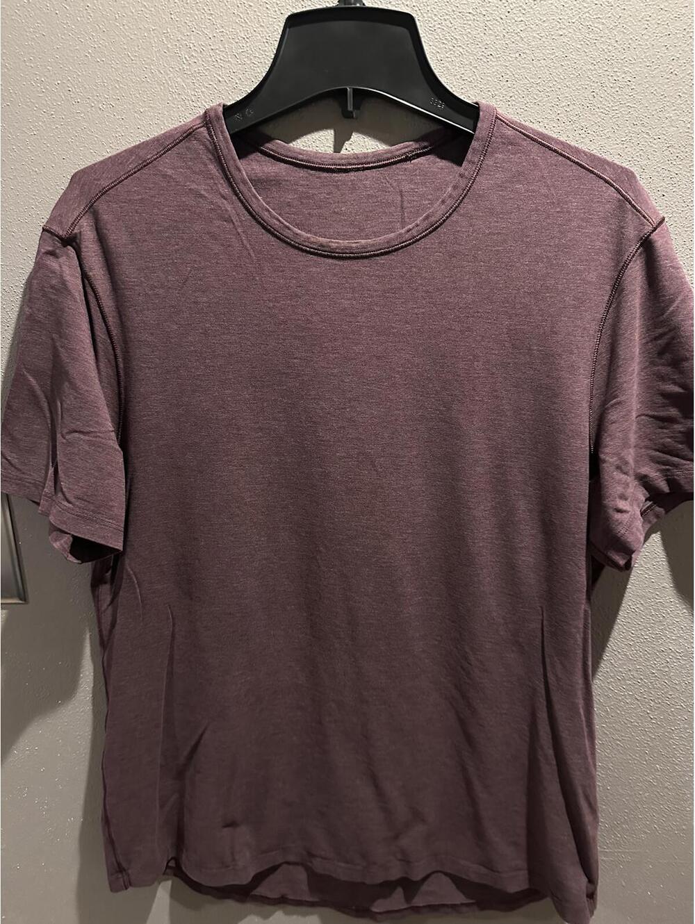 Lululemon Mens Short Sleeve Performance T Shirt Purple Heather Size M